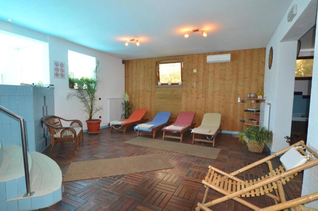 Apartments Ana Wellness L 罗维尼 外观 照片