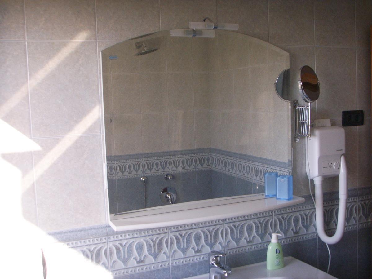 Apartments Ana Wellness L 罗维尼 外观 照片